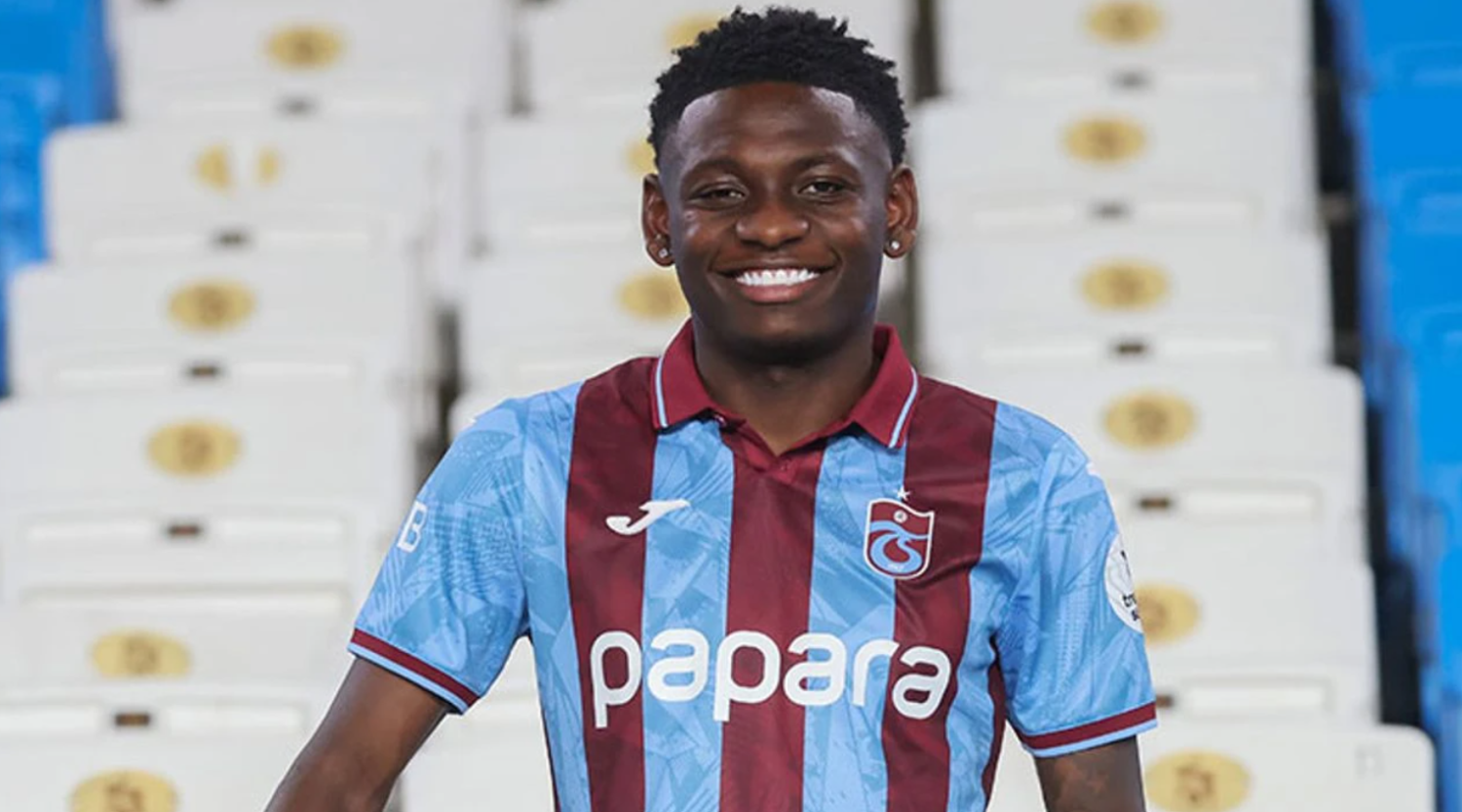 Trabzonspor Kazeem Olaigbe'yi resmen duyurdu